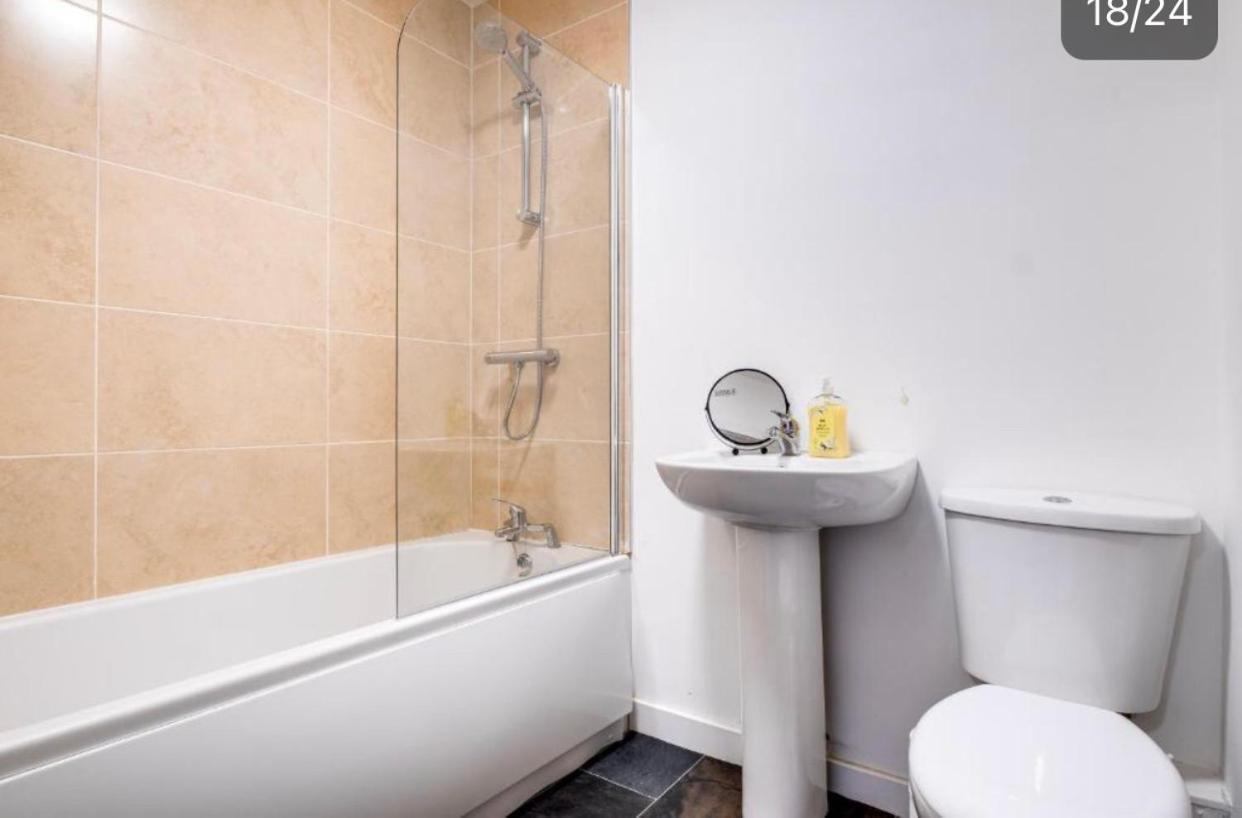 Amhc City Apartments Bradford City Centre One & Two Bedroom Apartments, 24 Hours Express Self Check In, Long Stay Contractors Welcome, Paid Parking Available Nearby Екстериор снимка